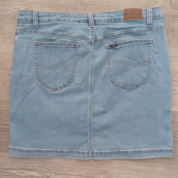 LEE JEAN SKORT SKIRT SIZE 18 plus WOMANS - Picture 3 of 6